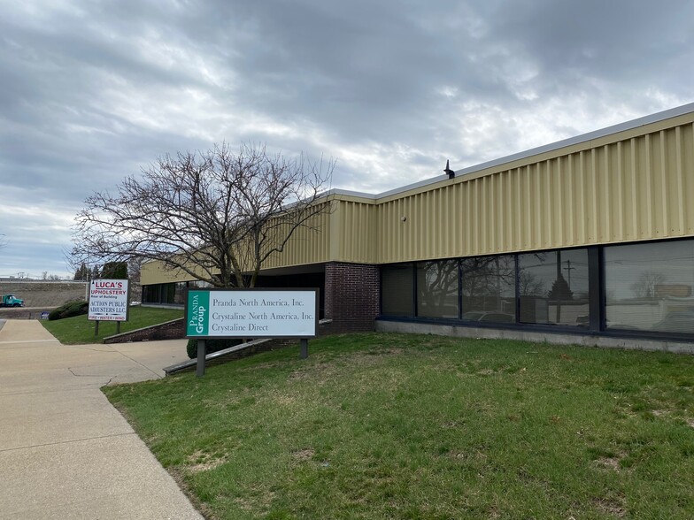 More Photos Of 1 Wholesale Way, Cranston Warehouse For Lease