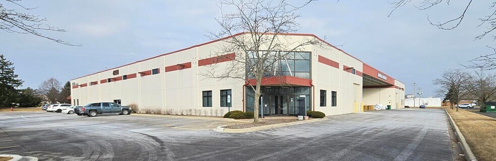 Primary Photo Of 4090 Ryan Rd, Gurnee Manufacturing For Lease