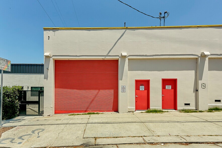More Photos Of 101 N Virgil Ave, Los Angeles Warehouse For Sale
