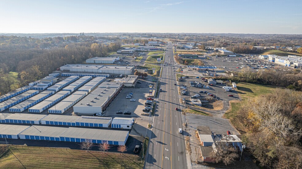 More Photos Of 2901-3011 S Belt Hwy, Saint Joseph Storefront Retail Office For Lease