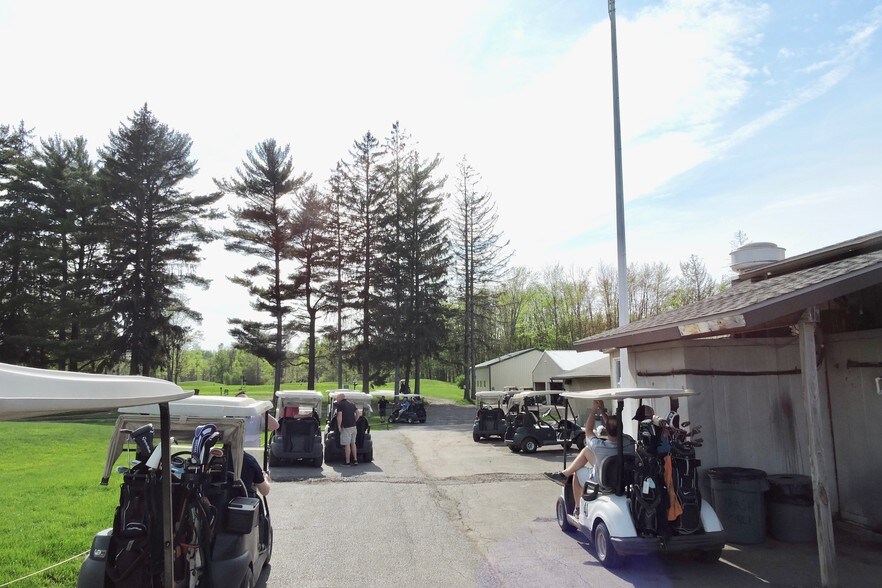 More Photos Of 6722 State Route 31, Cicero Golf Course Driving Range For Sale