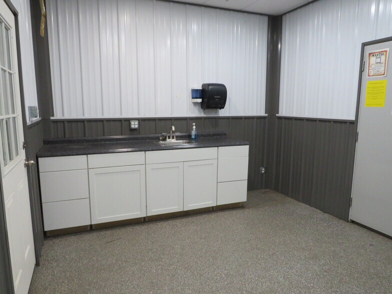 More Photos Of 9239 Atlantic Rd, Atlantic Manufacturing For Sale