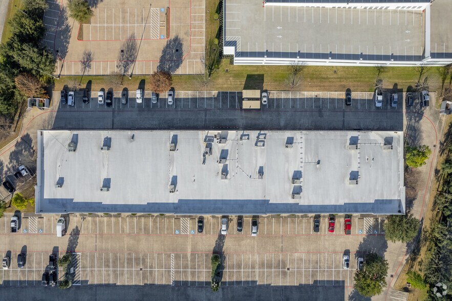 More Photos Of 10245 W Little York Rd, Houston Light Distribution For Lease