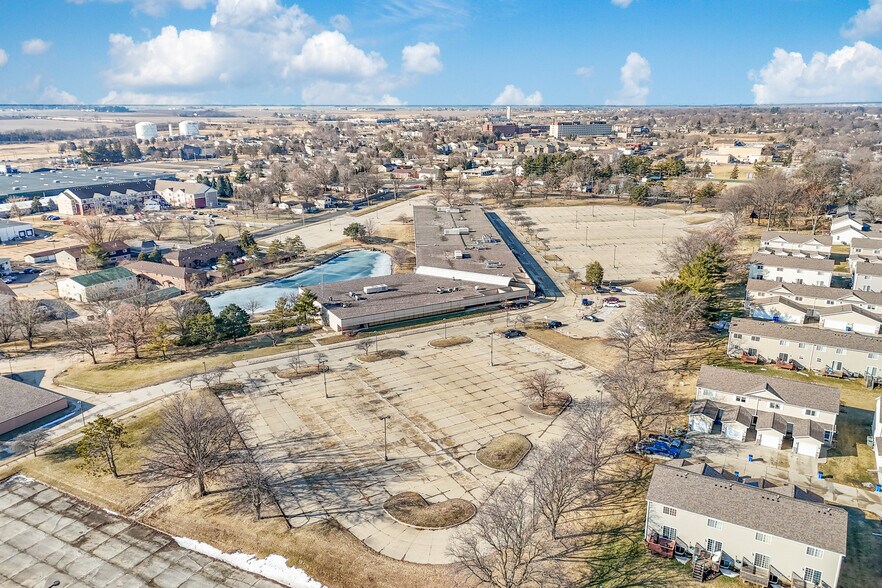 More Photos Of 3451 Hammond Ave, Waterloo Telecom Hotel Data Hosting For Lease