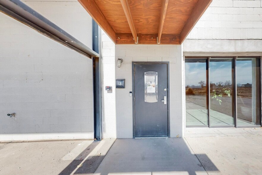 More Photos Of 314 El Pueblo Rd NW, Albuquerque Warehouse For Lease