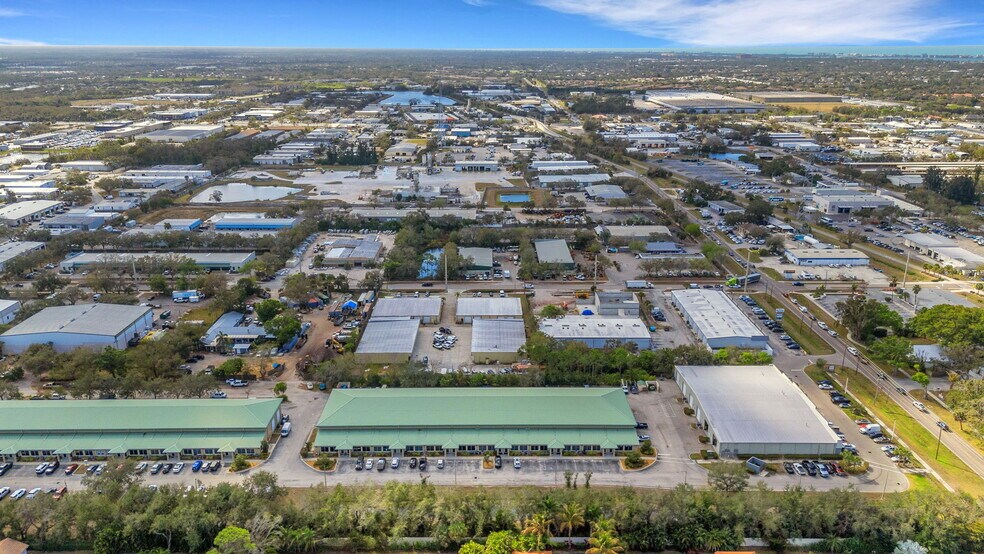 More Photos Of 4532 McAshton St, Sarasota Truck Terminal For Sale