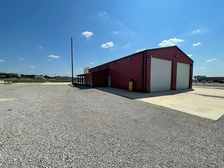 More Photos Of 9606 Interstate 20, Eastland Light Manufacturing For Sale