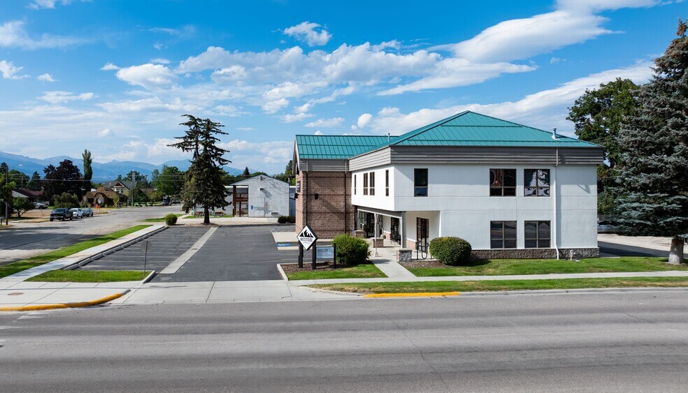 More Photos Of 120 S 5th St, Hamilton Office For Sale