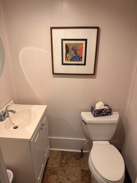 More Photos Of 487 Burncoat St, Worcester General Retail For Lease