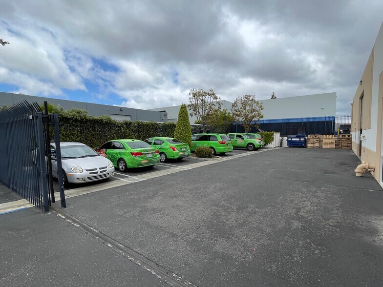 More Photos Of 1240 Keystone Way, Vista Manufacturing For Lease