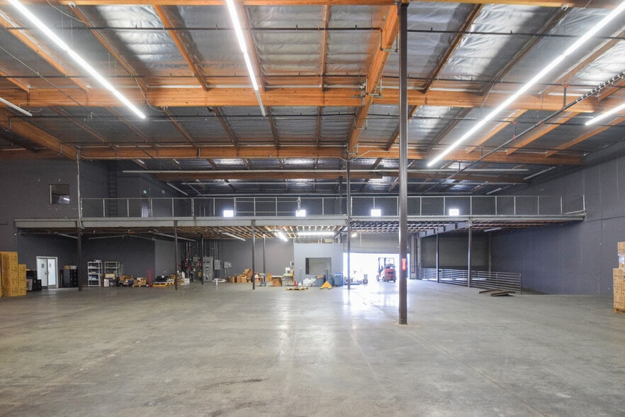More Photos Of 667 Santa Fe Ave, Los Angeles Manufacturing For Sale