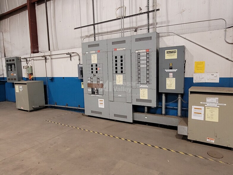 More Photos Of 1329 E Archwood Ave, Akron Warehouse For Lease