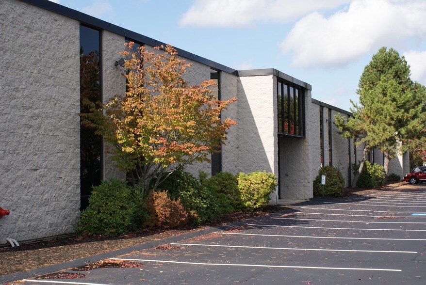 More Photos Of 8 Industrial Way, Salem Light Distribution For Lease