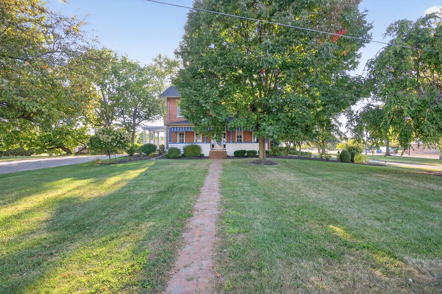 More Photos Of 1441 Saint Marys Ave, Sidney Office For Sale