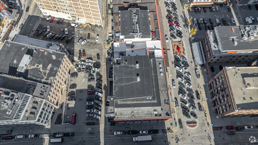 More Photos Of 301-315 N Broadway, Milwaukee Office For Lease