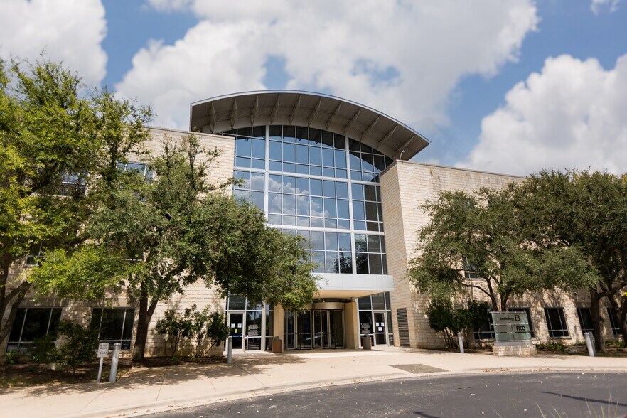 More Photos Of 7700 W Parmer Ln, Austin Unknown For Lease