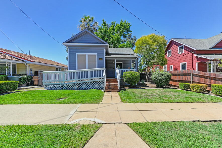 Primary Photo Of 342 F St, Lincoln Freestanding For Sale