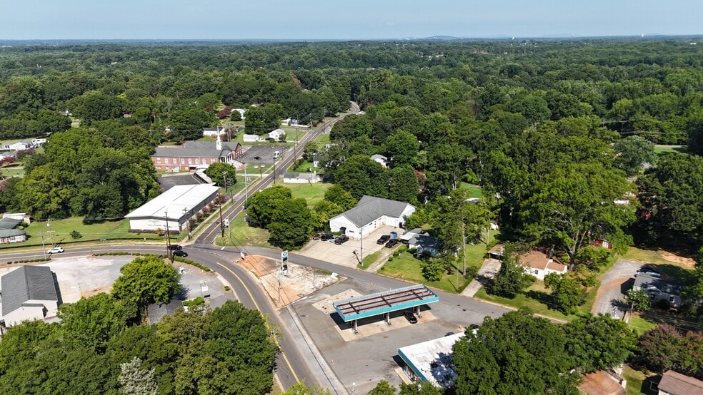 More Photos Of 138 Massey St, Fort Mill Light Manufacturing For Lease