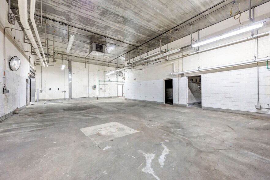 More Photos Of 305 S Wall St, Denmark Industrial For Sale