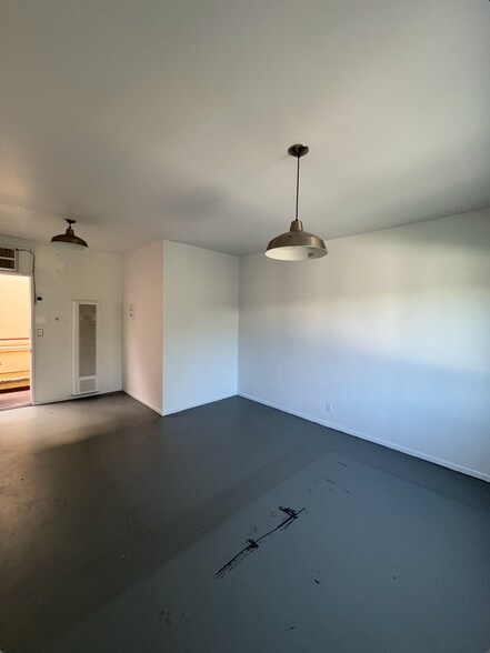 More Photos Of 11630 Chayote St, Los Angeles General Retail For Lease