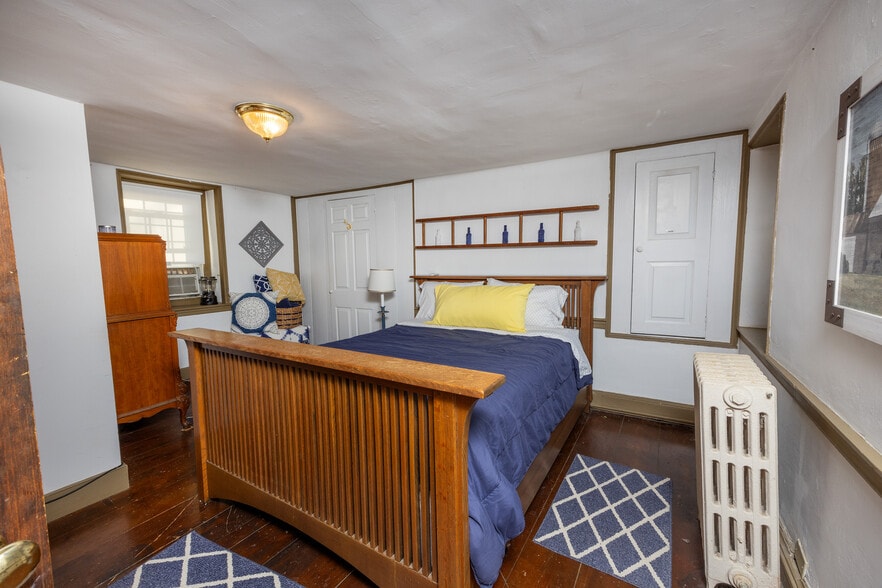 More Photos Of 6123 Lower York Rd, New Hope Specialty For Sale