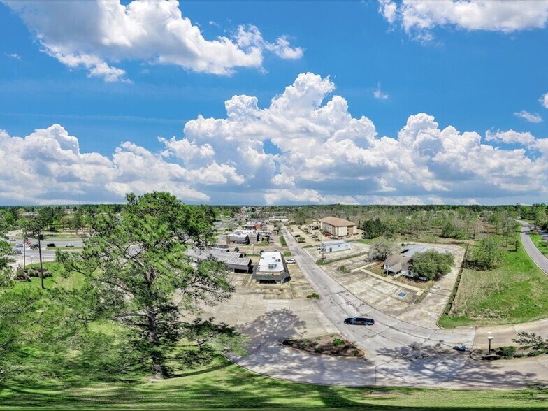 More Photos Of 105 Champions Dr, Lufkin Fast Food For Sale