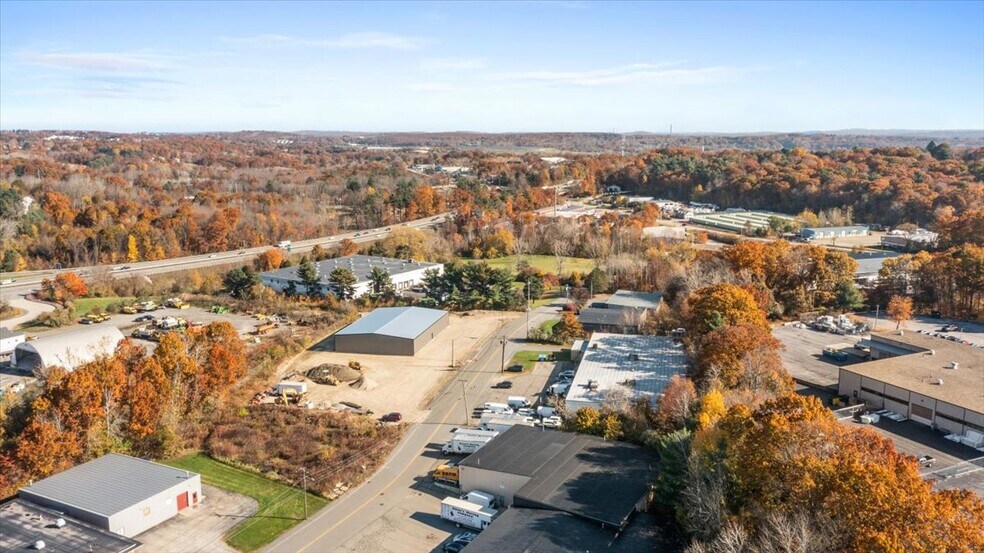 More Photos Of 15 Technology Dr, Auburn Warehouse For Lease