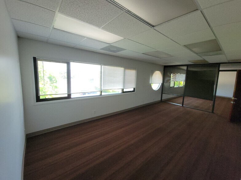 More Photos Of 539 E Garvey Ave, Monterey Park Office For Lease
