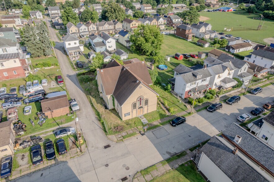 More Photos Of 112 S 13th St, Jeannette Religious Facility For Sale
