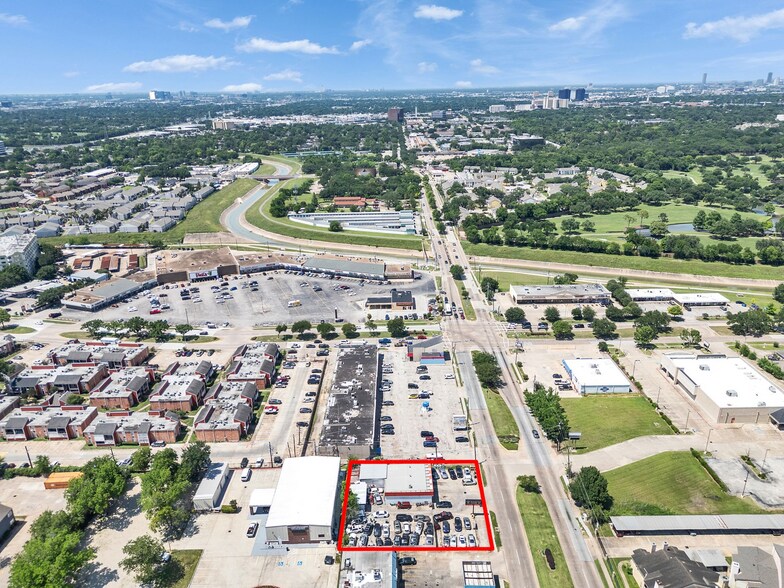 More Photos Of 10090 S Gessner Rd, Houston General Retail For Sale