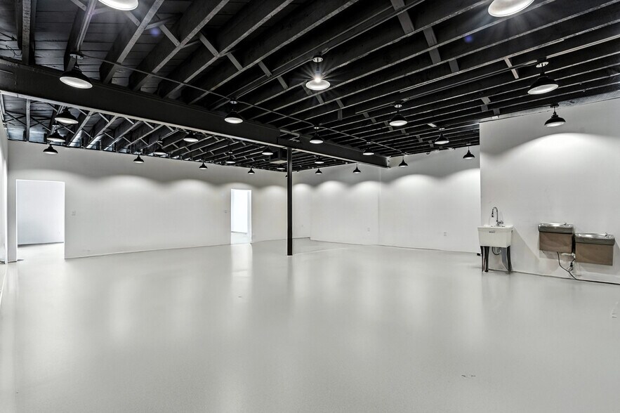 More Photos Of 1200 Kings Ave, Jacksonville Freestanding For Lease