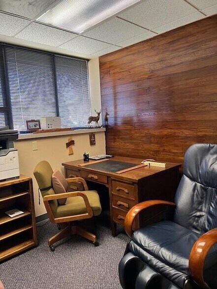More Photos Of 1521 Northway Dr, Saint Cloud Medical For Sale
