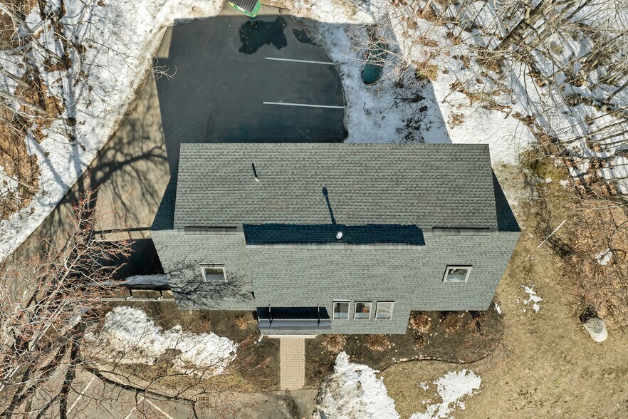 More Photos Of 252 Daniel Webster Hwy, Meredith Office For Sale