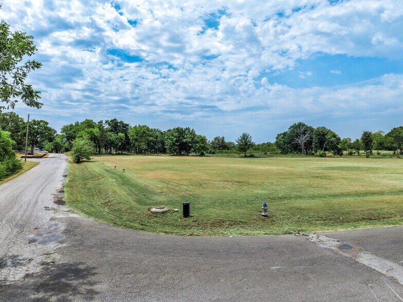 More Photos Of 0 Frank St, Terrell Land For Sale