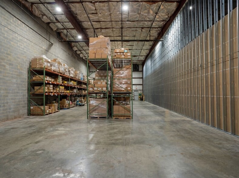 More Photos Of 8160 Regent Pky, Fort Mill Flex For Lease
