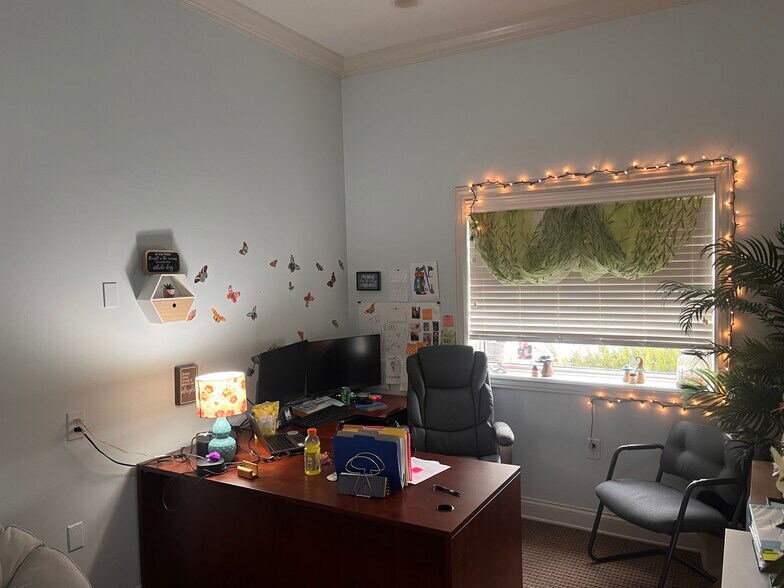 More Photos Of 1815 S Walnut St, Bloomington Loft Creative Space For Lease