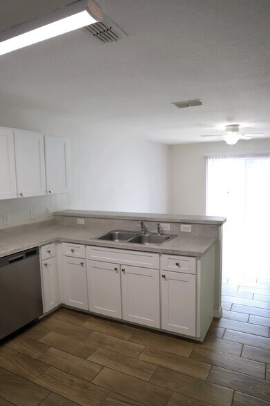 More Photos Of 210 S Orange Ave, Bartow Apartments For Sale