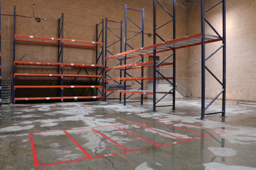 More Photos Of 7648 Lemon Ave, Lemon Grove Manufacturing For Lease