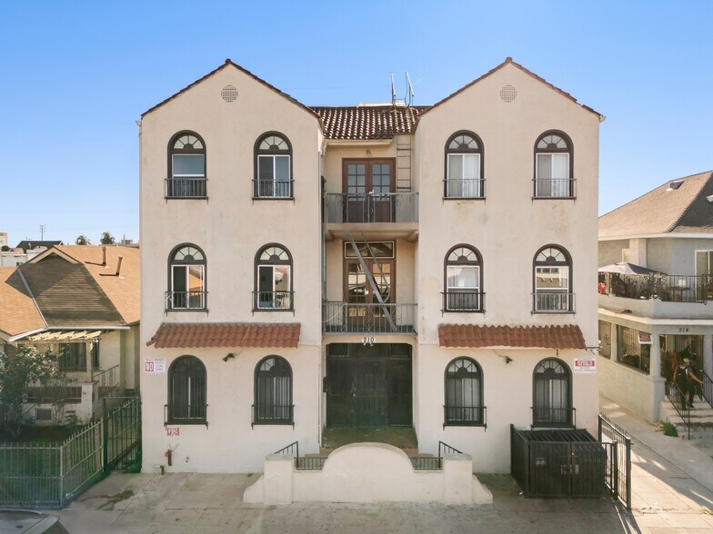 More Photos Of 210 W 43rd Pl, Los Angeles Apartments For Sale