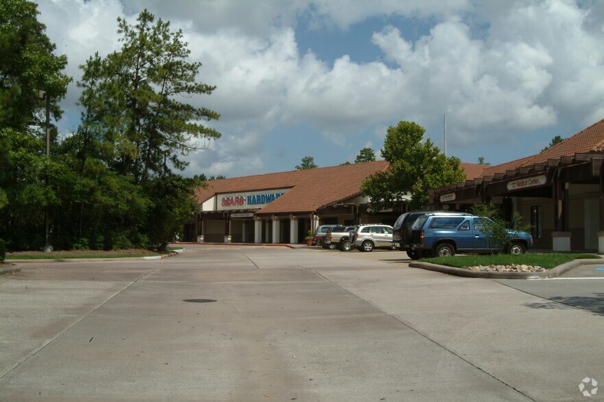 More Photos Of 4775 W Panther Creek Dr, The Woodlands Freestanding For Lease