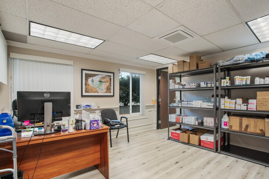 More Photos Of 2170 S El Camino Real, Oceanside Office For Sale