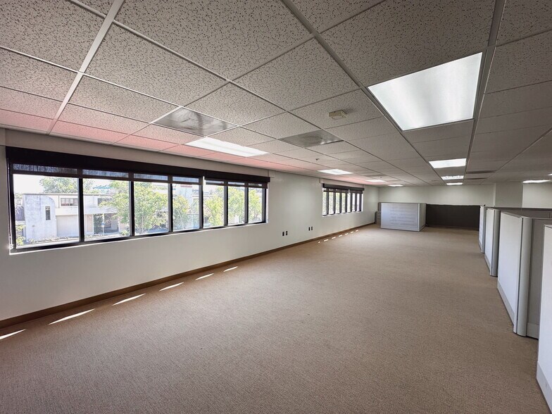 More Photos Of 345 Convention Way, Redwood City Office For Lease