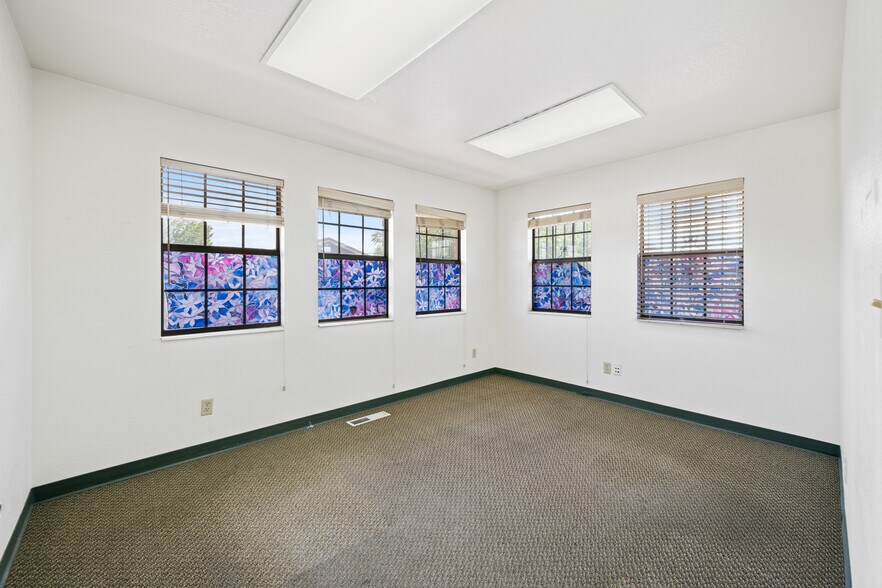 More Photos Of 5295 Sun Valley Boulevard, Sun Valley Medical For Sale