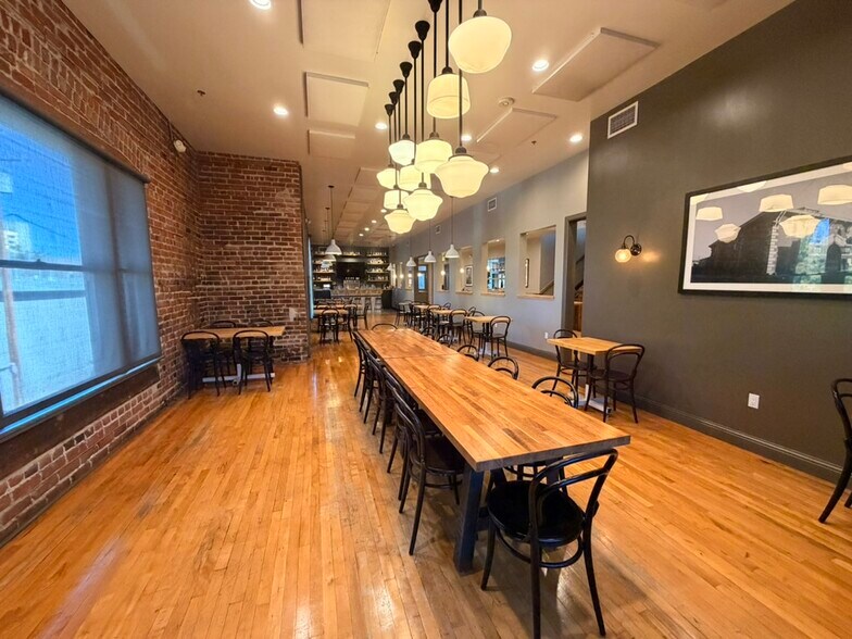 More Photos Of 325 E 4th St, Reno Restaurant For Sale