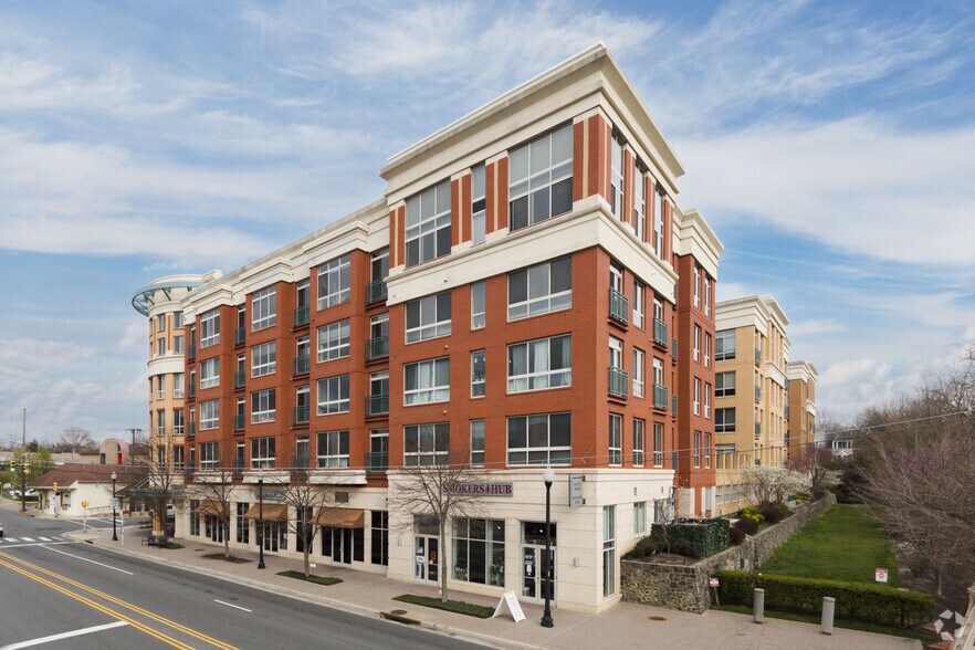 More Photos Of 2200 N Westmoreland St, Arlington Multifamily For Sale