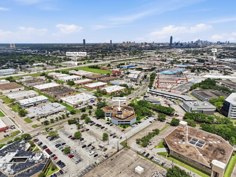 More Photos Of 7011 Harwin Dr, Houston Medical For Lease