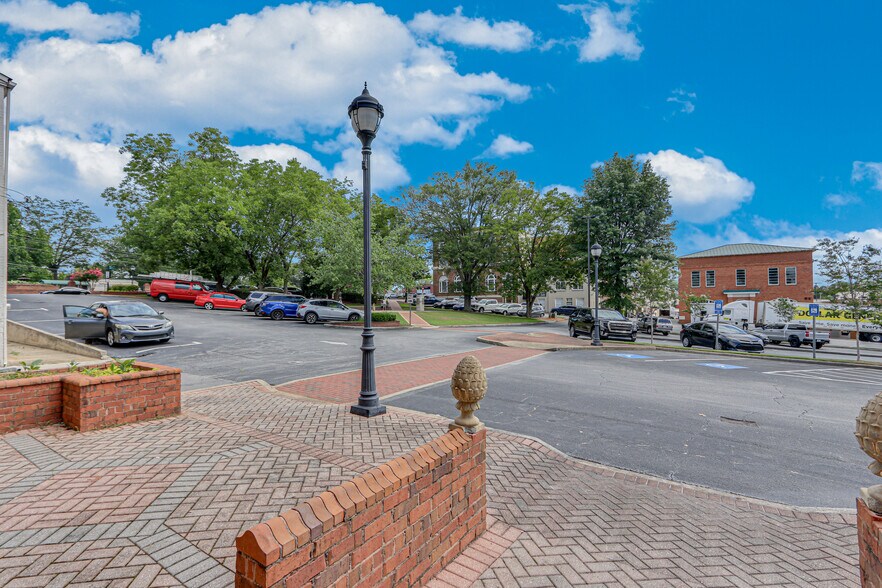 More Photos Of 55 Scott St, Buford Office For Lease