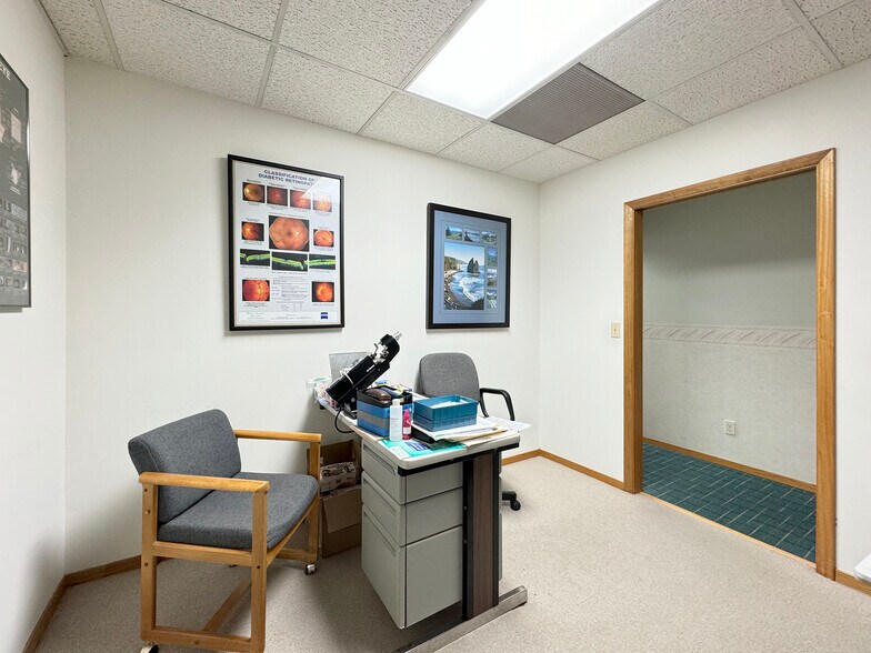 More Photos Of 114 E 1st St, Port Angeles Office For Lease