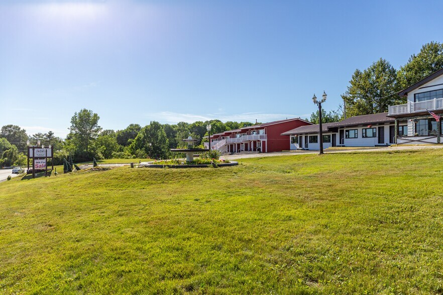 More Photos Of 196 US Route 1, Bucksport Hotel For Sale