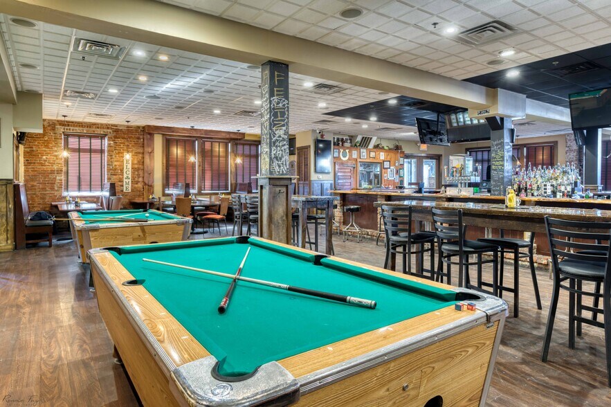 More Photos Of 3817 Pacific Ave, Wildwood Restaurant For Sale